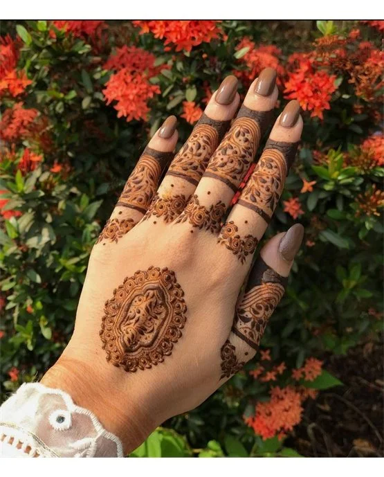 Decorative Mosaic And Creeper Featuring Back Hand Mehndi Design Decorative Mosaic And Creeper Featuring Back Hand Mehndi Design